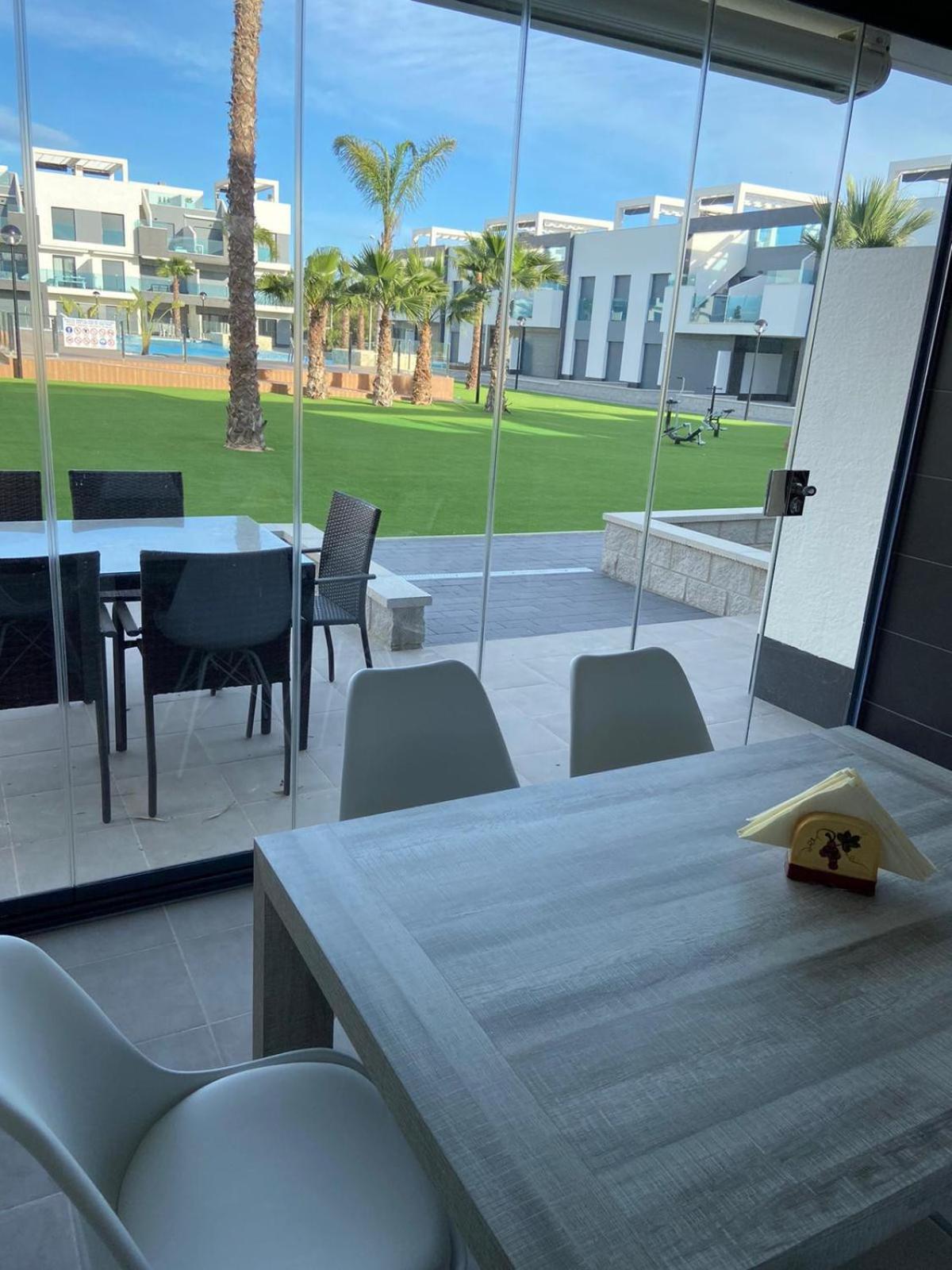 Oasis Beach El Raso Guardamar La Mata  Exterior foto